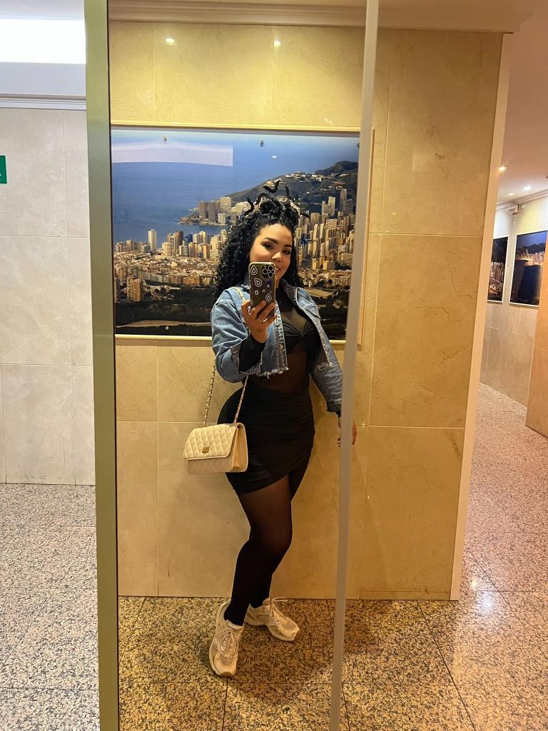 Chica busca chico en Alicante: 