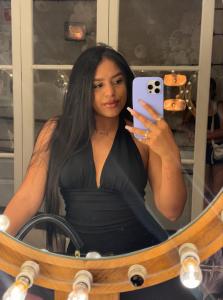 672519627: Chica busca chico en Barcelona