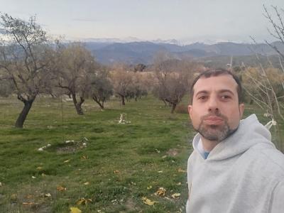 603538129: Chico busca chica en Granada