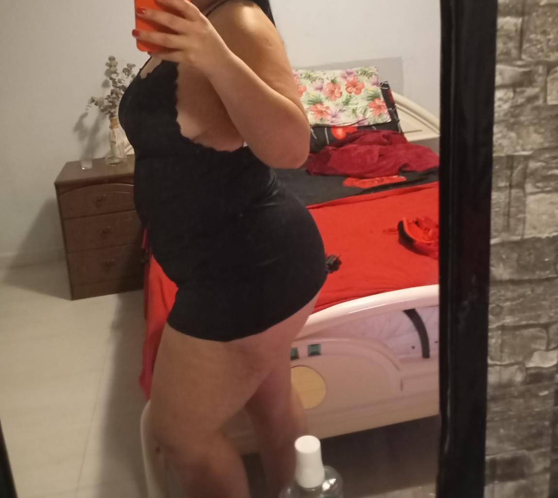 Chica busca chico en Ibiza: 