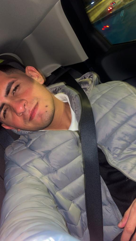 687724672: Chico busca chica en La Coruña