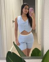 694267423: Chica busca chico en Alicante