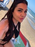 667606175: Chica busca chico en Valencia