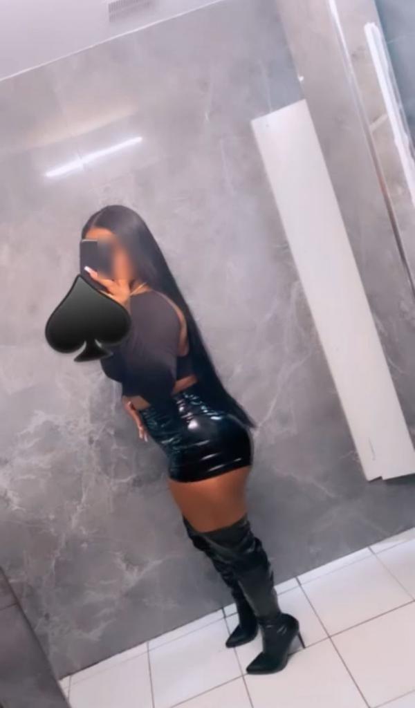 643730195: Chica busca chico en Guipúzcoa