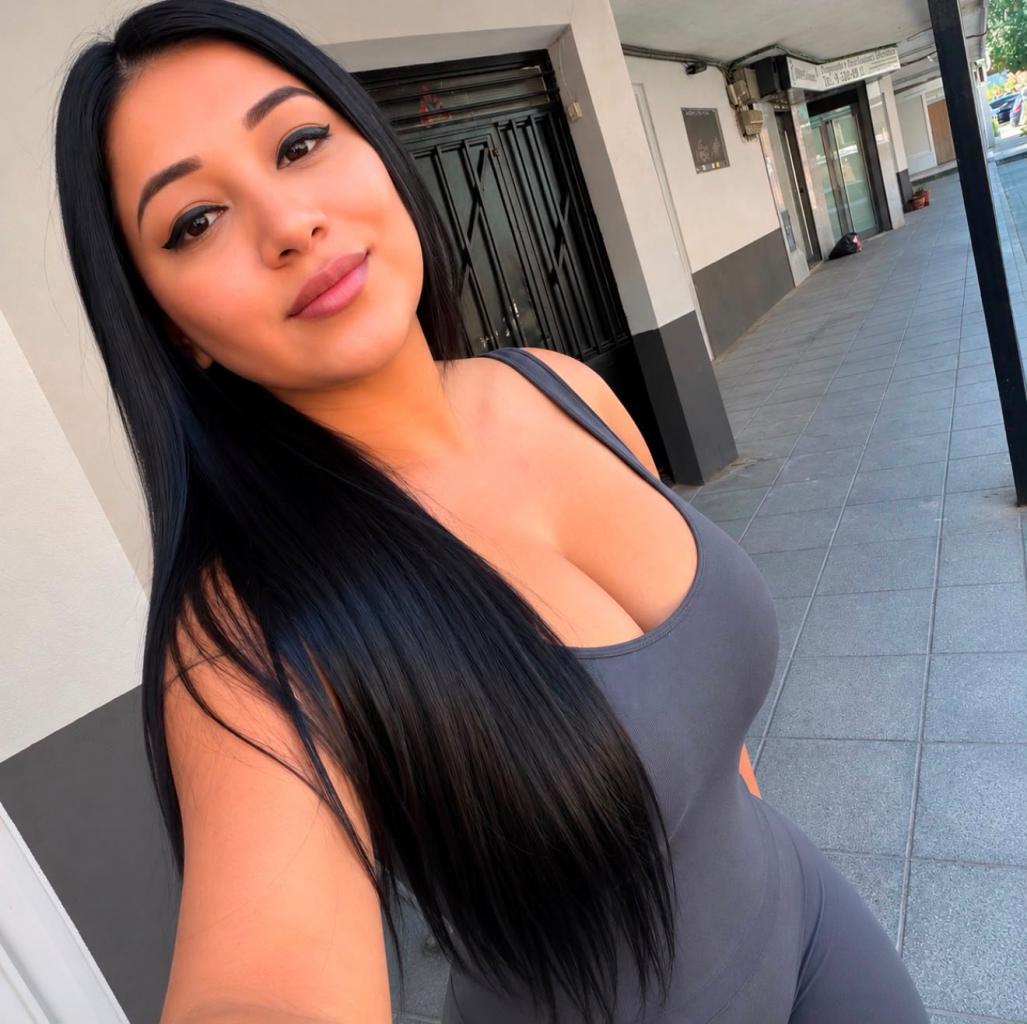 Chica busca chico en Granada: 