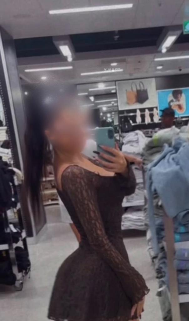 637732670: Chica busca chico en Alicante