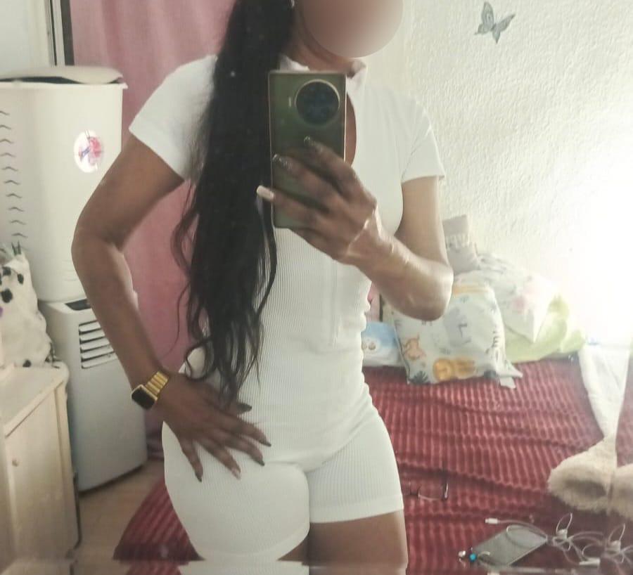 602735079: Chica busca chico en Murcia