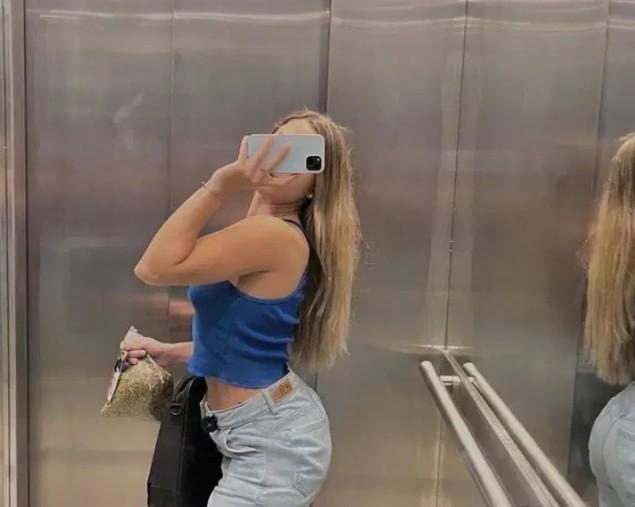 617386610: Chica busca chico en Málaga