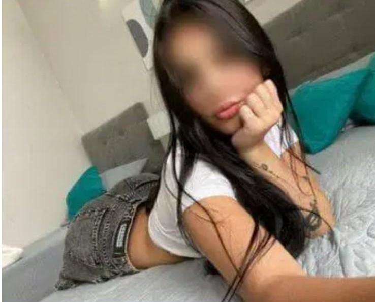 Chica busca chico en Málaga: Chica busca chico