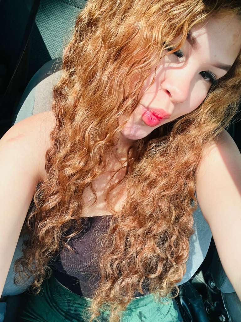 Chica busca chico en Granada: 