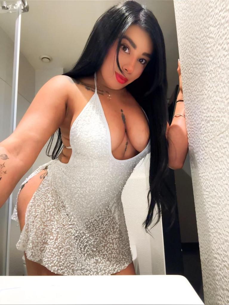 641211698: Chica busca chico en Tarragona