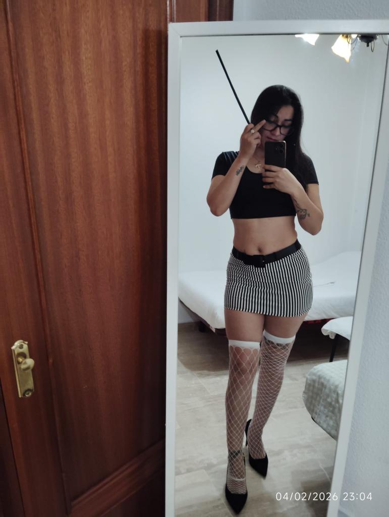 Chica busca chico en Cádiz: 