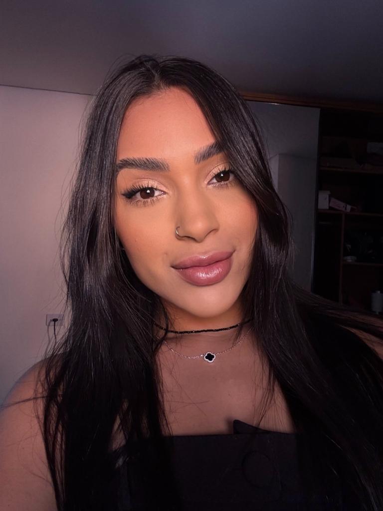 Chica busca chico en Málaga: Chica busca chico