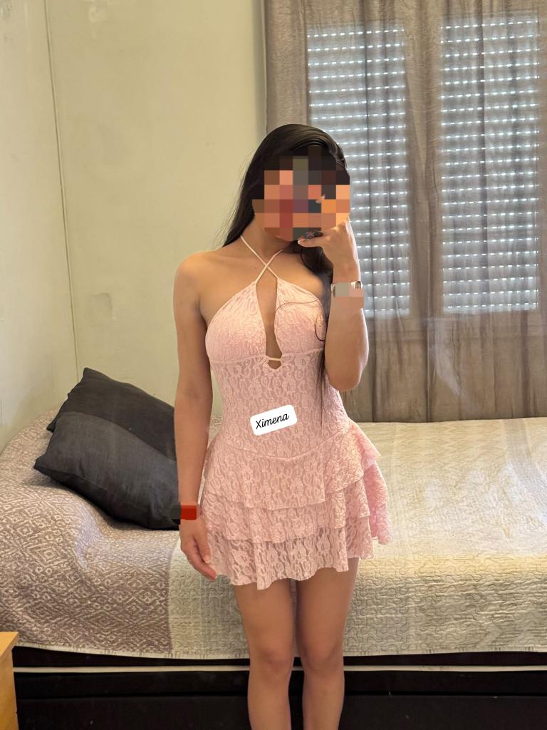 631900738: Chica busca chico en Sevilla