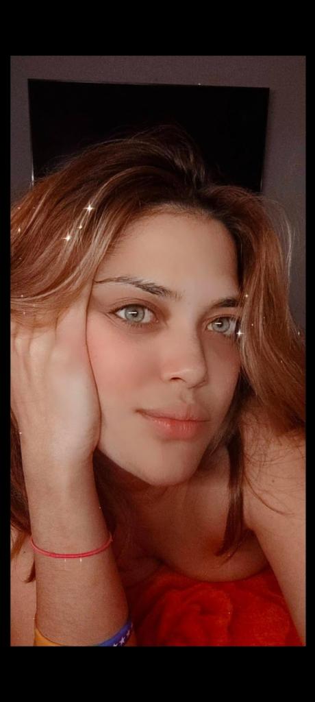 613327838: Chica busca chico en Barcelona