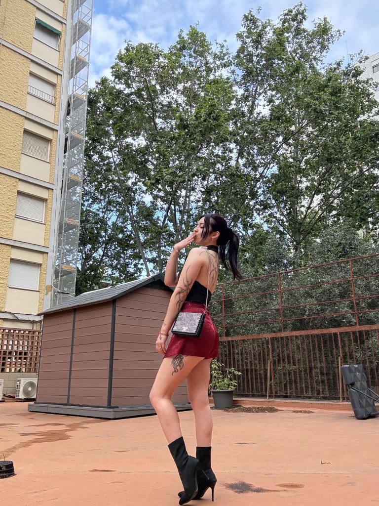 Chica busca chico en Barcelona: 