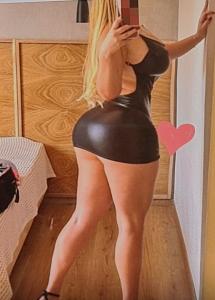 611215785: Chica busca chico en La Coruña