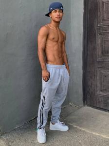 613682116: Chico busca chica en Tenerife