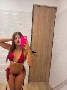 634393568: Chica busca chico en La Coruña