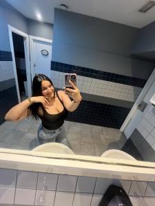 641809711: Chica busca chico en Barcelona