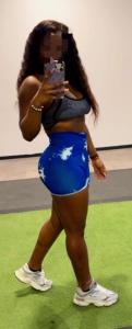 686518035: Chica busca chico en Cádiz