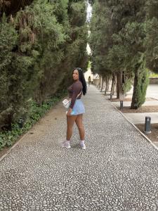 613450717: Chica busca chico en Granada