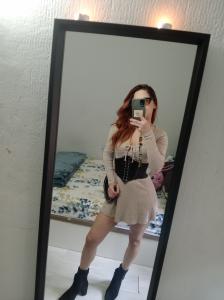 613327838: Chica busca chico en Barcelona