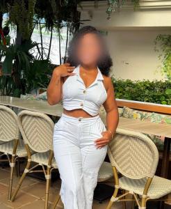 631833934: Chica busca chico en Valencia
