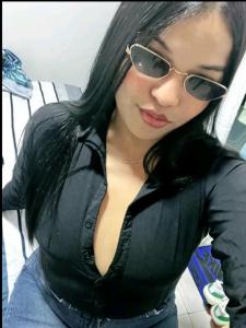 610733298: Chica busca chico en Huelva