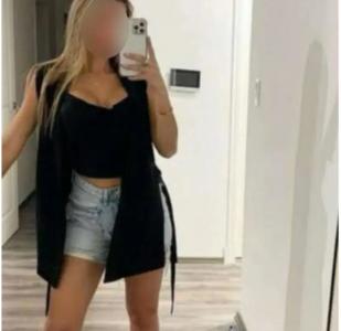 613925331: Chica busca chico en La Coruña