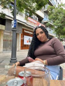 613450717: Chica busca chico en Granada