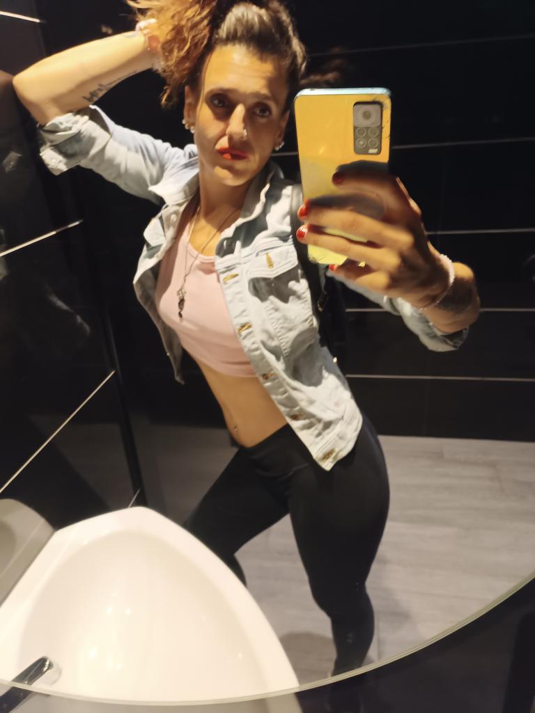 Chica busca chico en Alicante: 