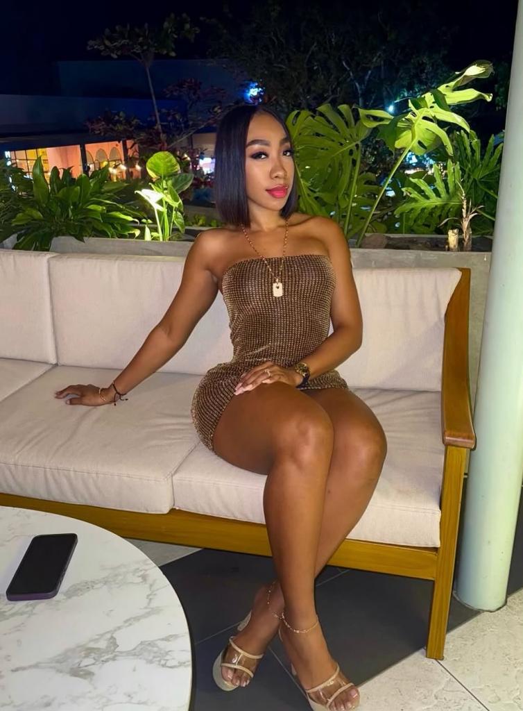 Chica busca chico en Málaga: Chica busca chico