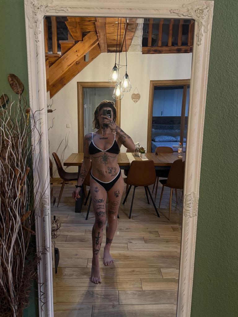 612596852: Chica busca chico en Madrid