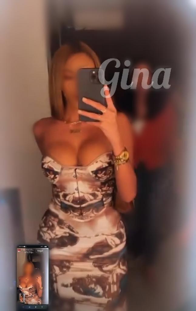 658325594: Chica busca chico en Barcelona