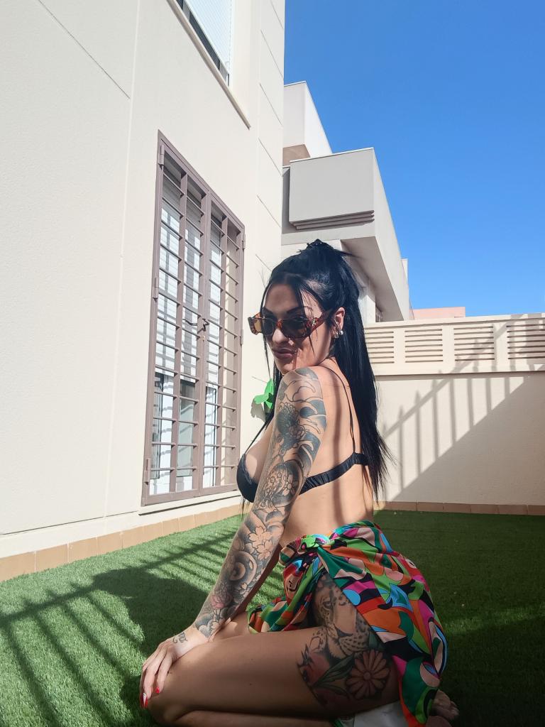 Chica busca chico en Almería: 