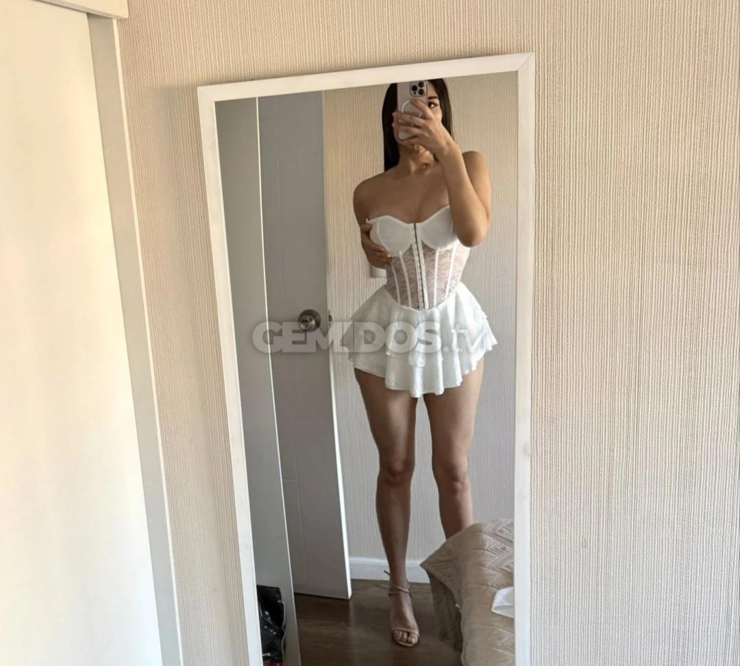 625238596: Chica busca chico en Granada
