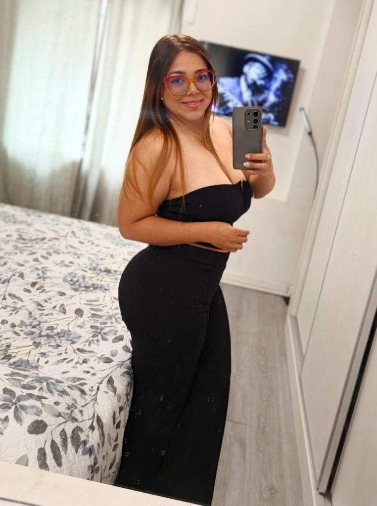 Chica busca chico en Cádiz: 