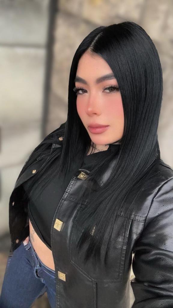 613664013: Chica busca chico en Barcelona
