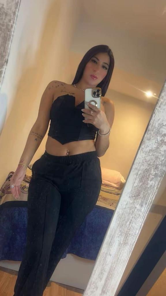 613664013: Chica busca chico en Barcelona
