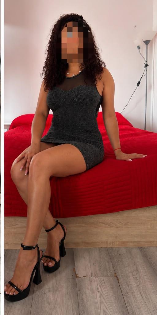 Chica busca chico en Cádiz: 