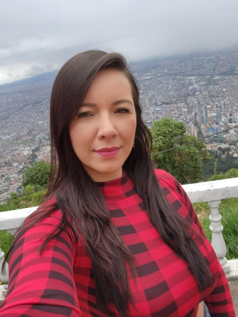 Chica busca chico en Pontevedra: Chica busca chico