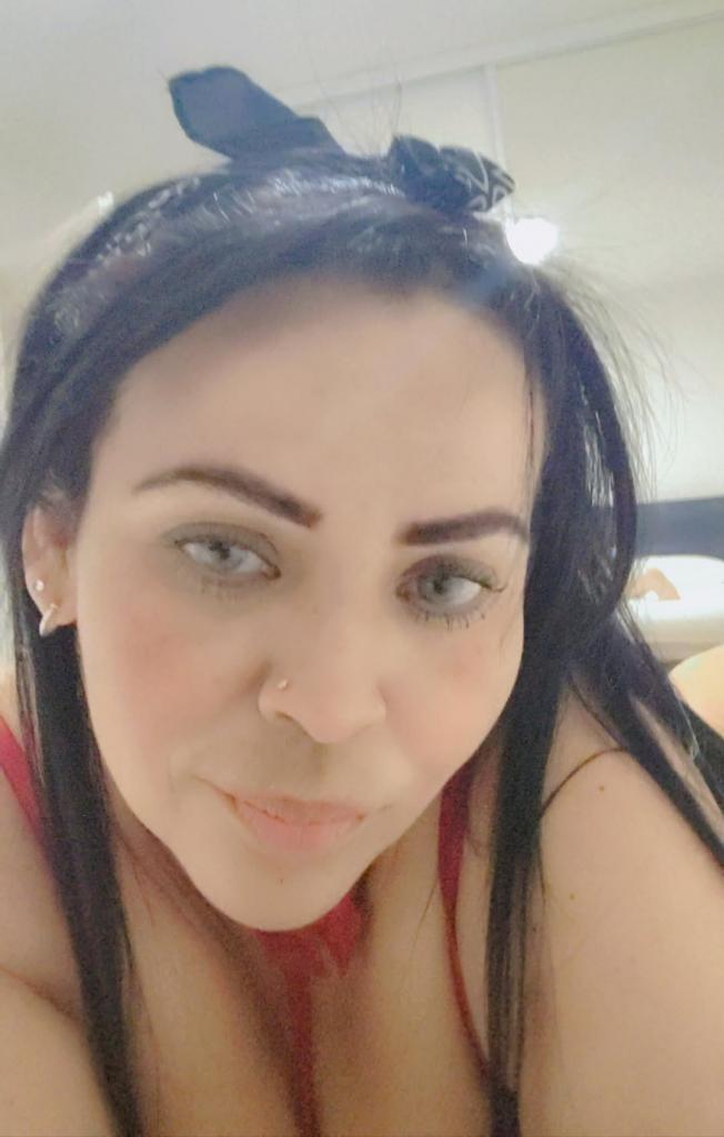 Chica busca chico en Cádiz: 