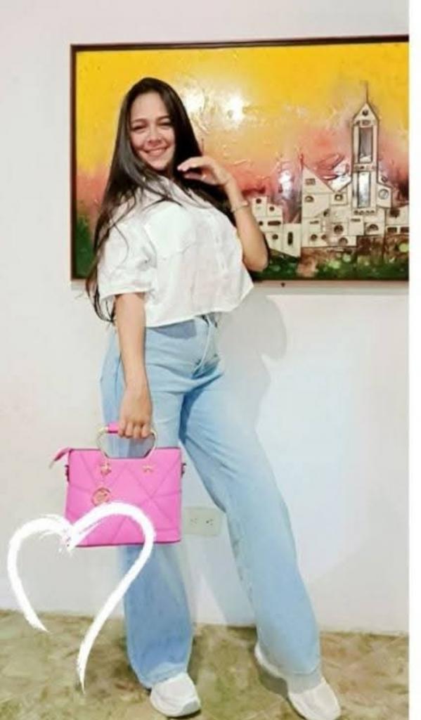 665839026: Chica busca chico en Las Palmas