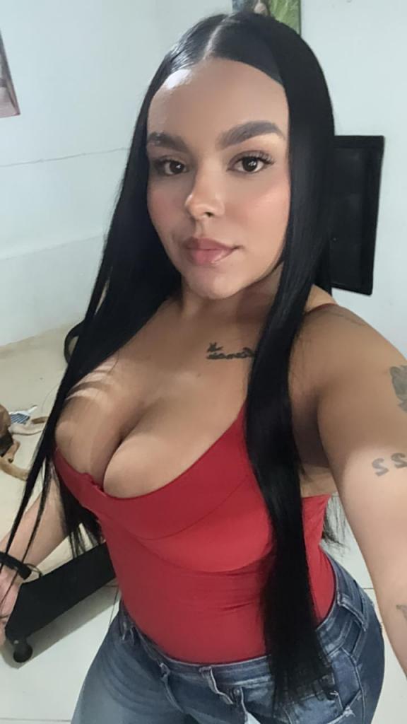 670337954: Chica busca chico en Málaga