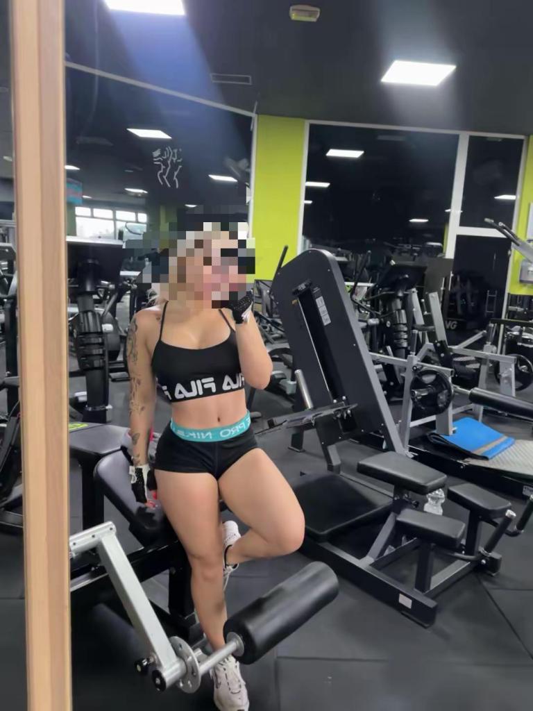 Chica busca chico en Cádiz: 