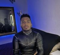 664682864: Chica busca chico en Madrid