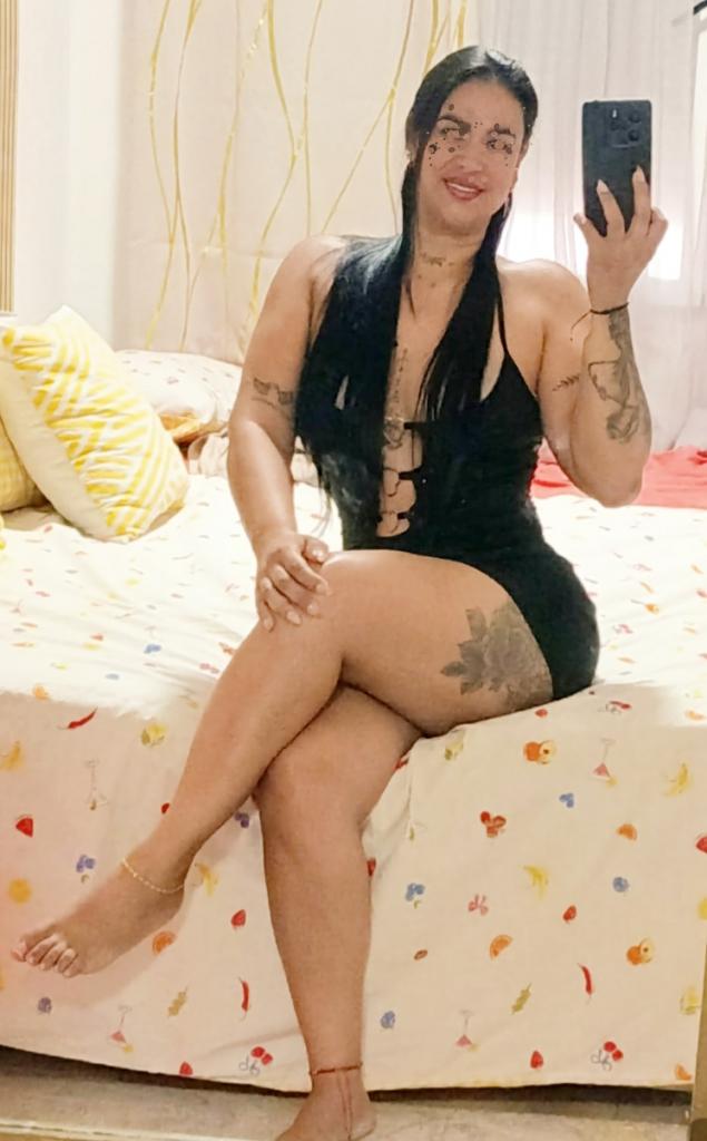 635818203: Chica busca chico en Navarra