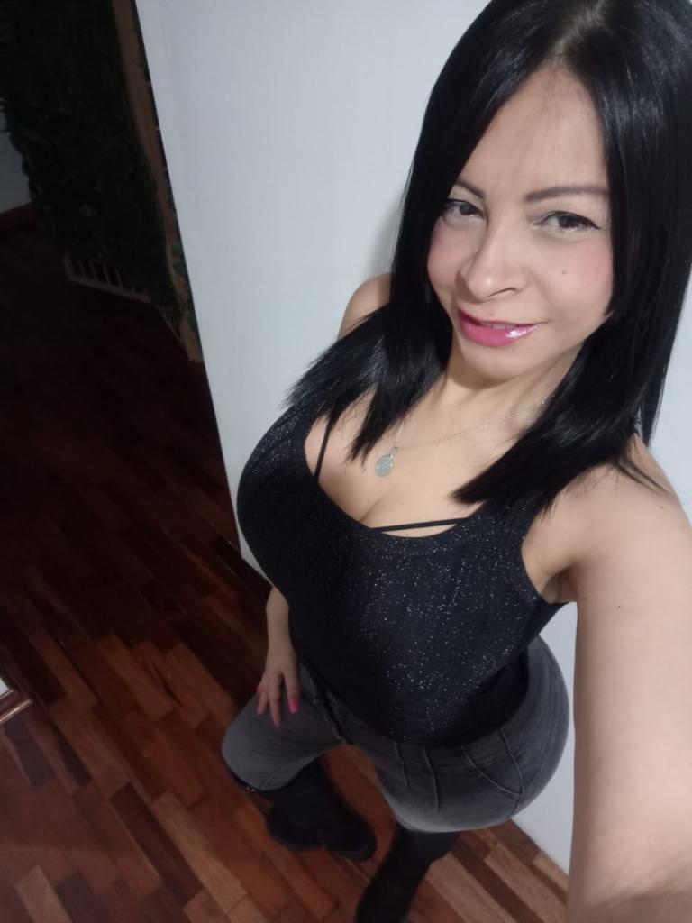 637231301: Chica busca chico en Madrid