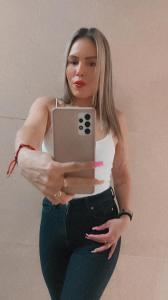 612467348: Chica busca chico en Murcia